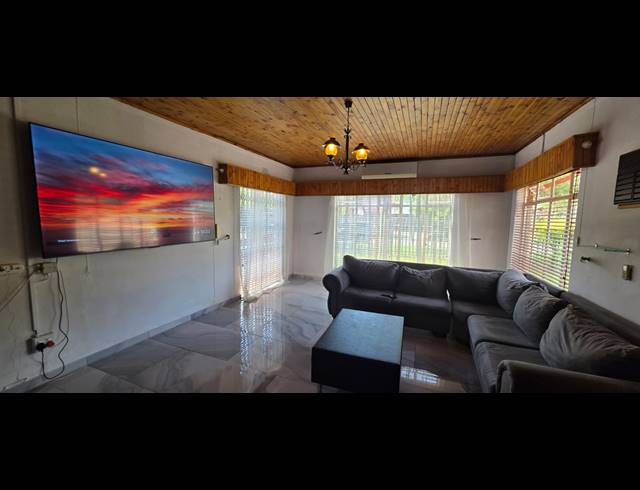 4 BEDROOM HOUSE FOR SALE IN VANDERBIJLPARK SE 2